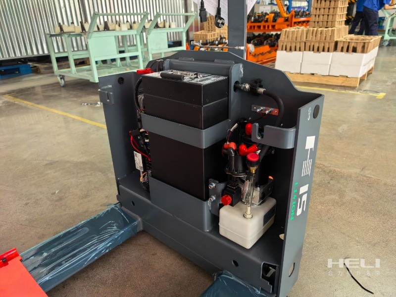 泵站試裝車(chē)現(xiàn)場(chǎng).jpg 泵站試裝車(chē)現(xiàn)場(chǎng).jpg